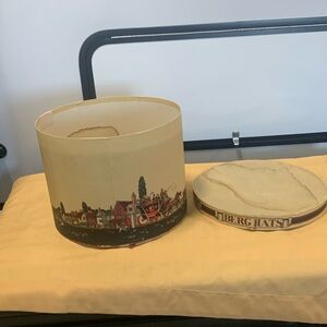 Vintage Berg Hats Box